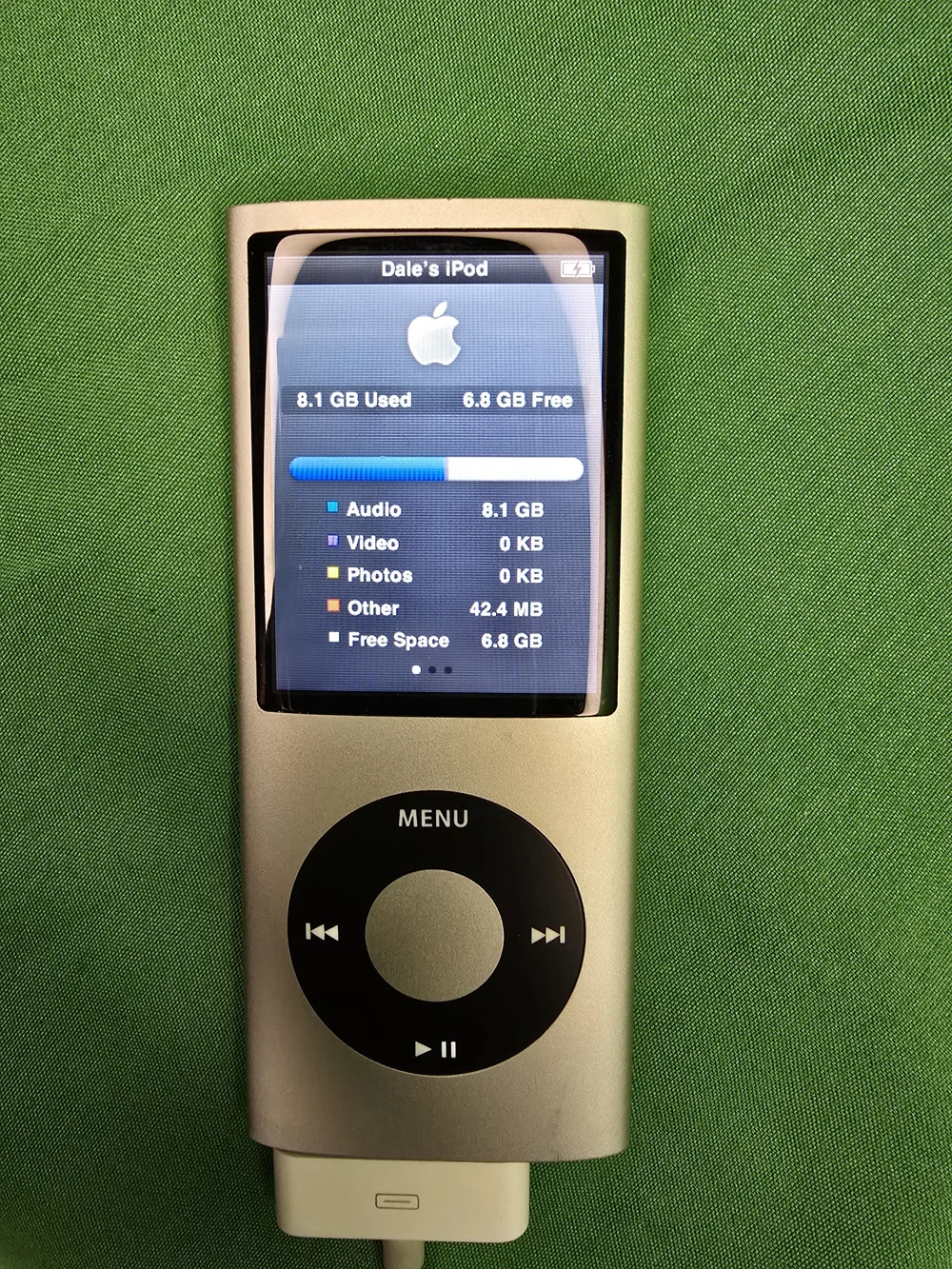 Apple iPod Nano 4th Gen 16GB Silver A1285 MB903LL Tested Bad Battery Charger